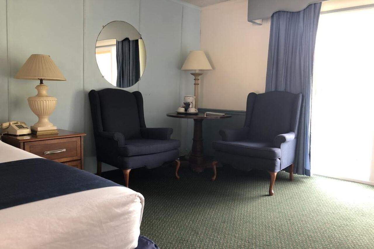 Pine Beach Inn Форт Браг Екстериор снимка