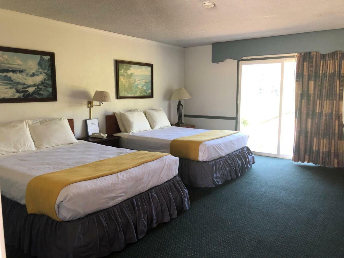 Pine Beach Inn Форт Браг Екстериор снимка